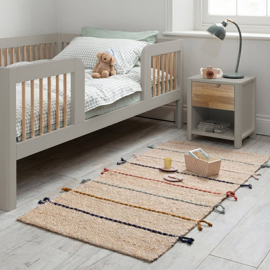 When to Move Your Toddler from Cot to Bed: Age, Signs & Tips - Roomix