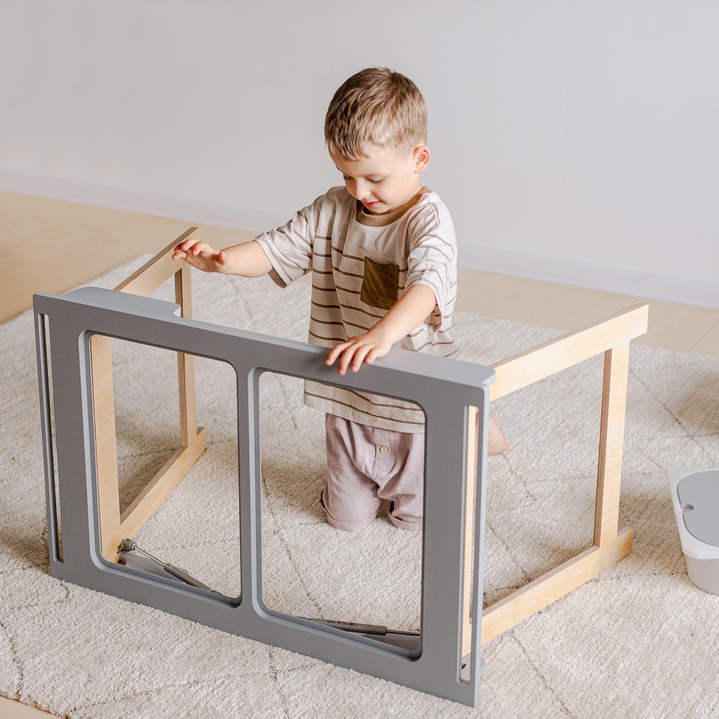 Faltbarer sensorischer Aktivitätstisch für Kinder