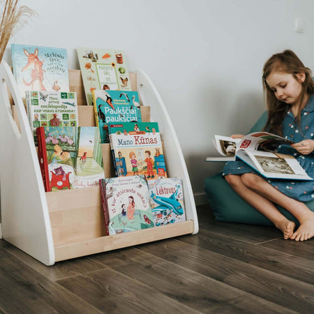 Montessori-Bücherregal