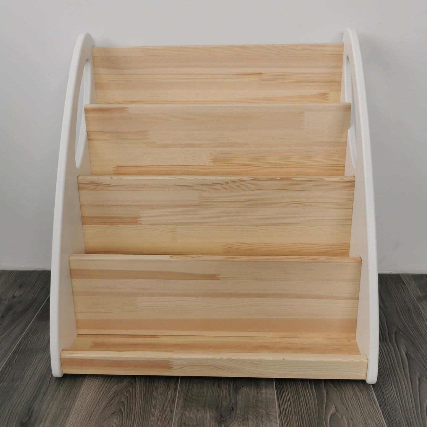 Montessori-Bücherregal