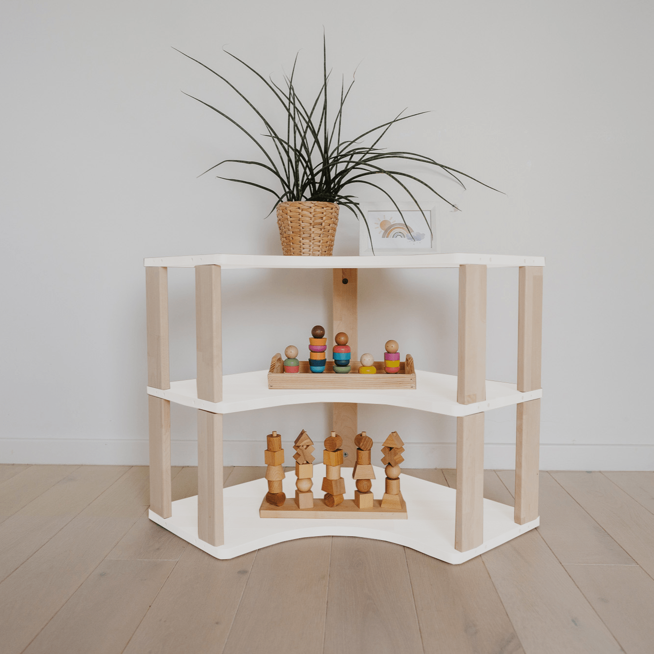 Corner Shelves: Three Shelves White -