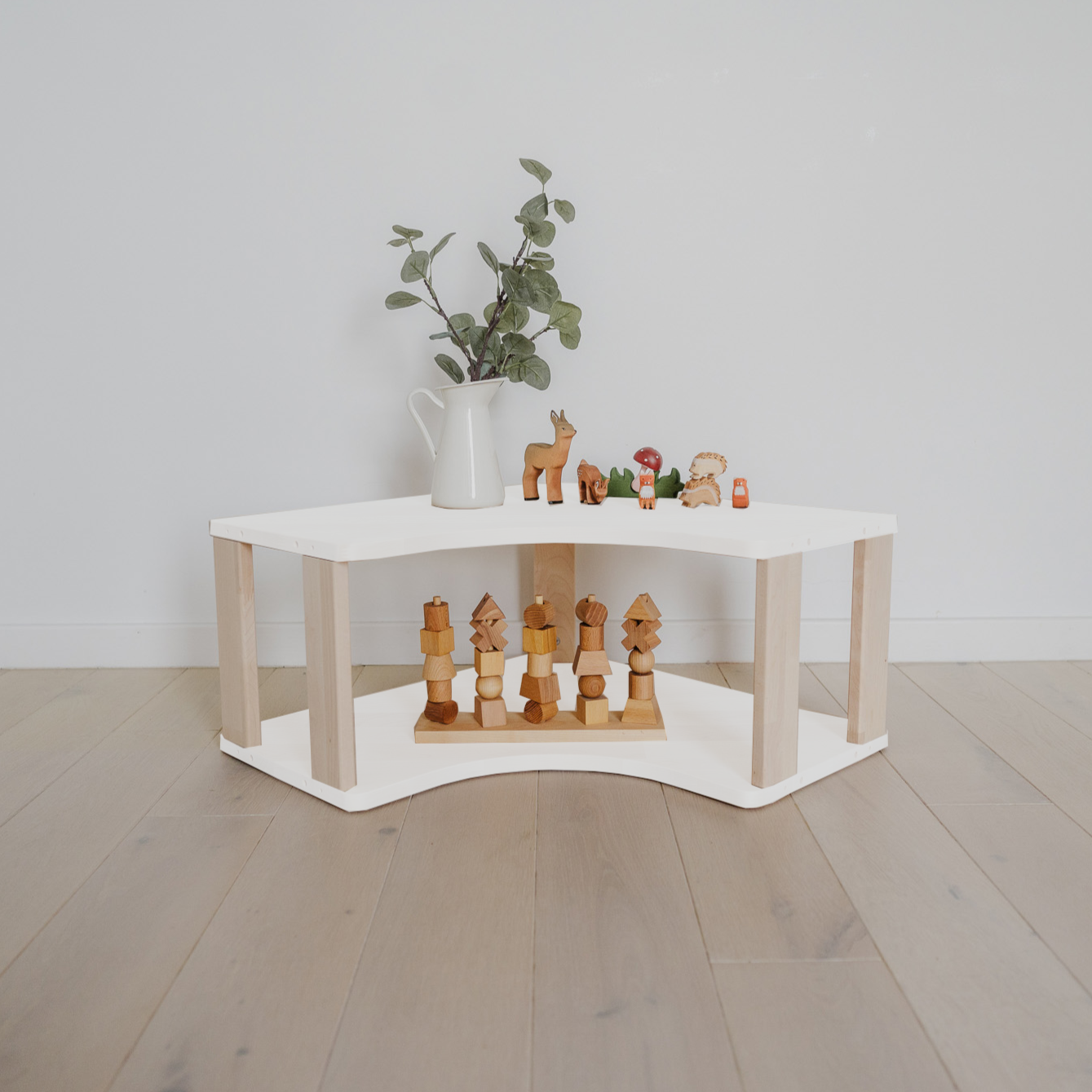 Eckregale: Zwei Regalböden, weiß